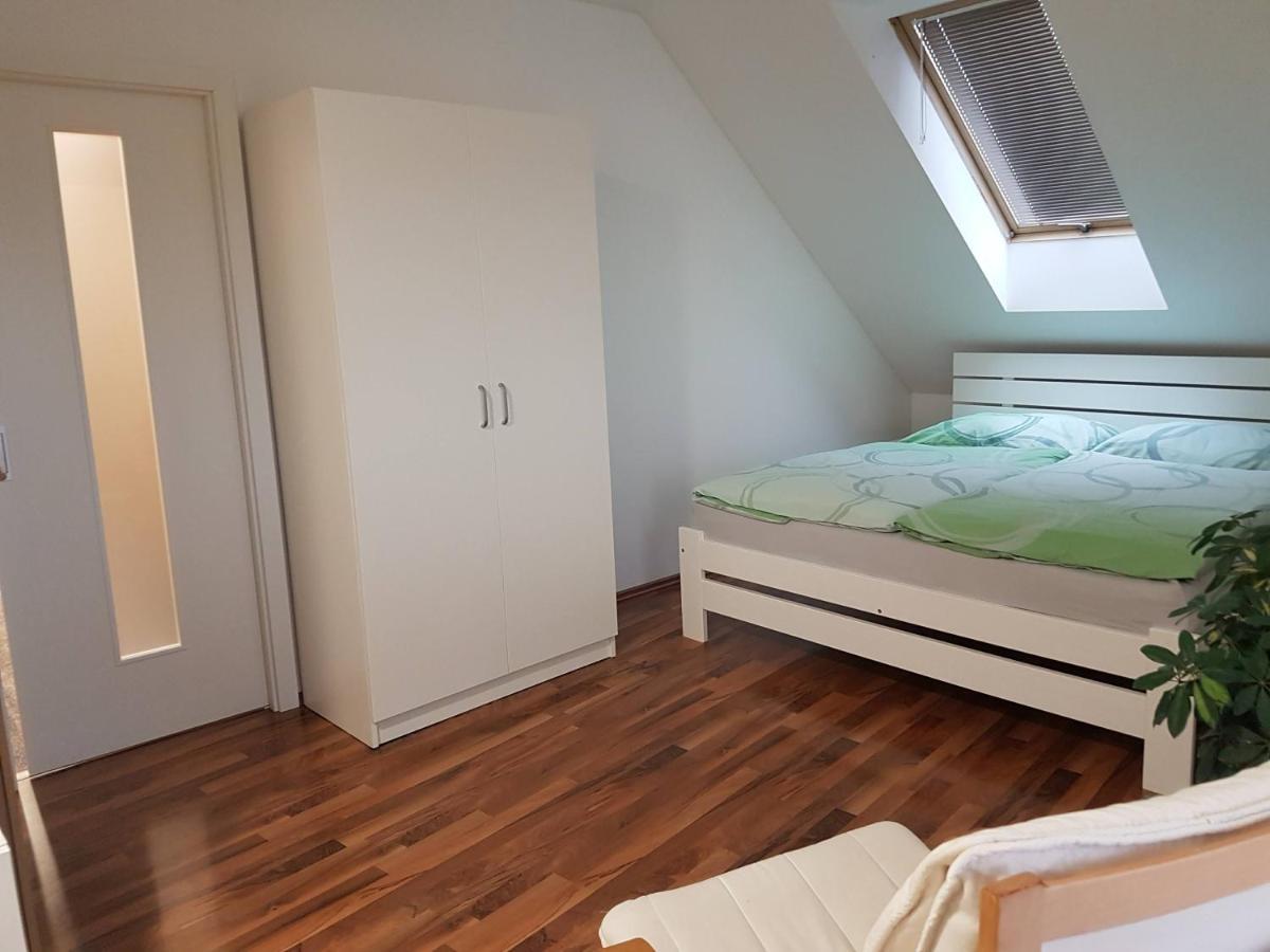 Apartman V Aleji Slavkov u Brna Εξωτερικό φωτογραφία