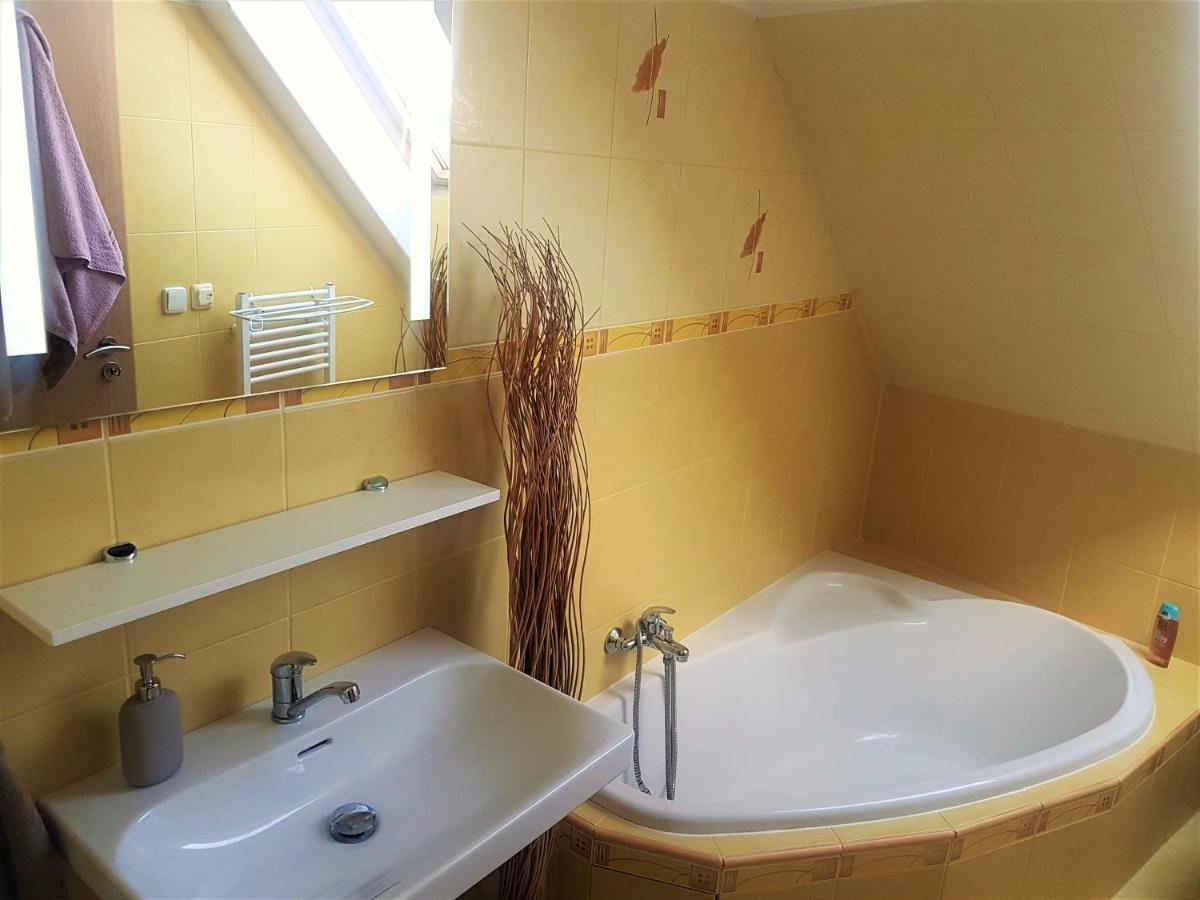 Apartman V Aleji Slavkov u Brna Εξωτερικό φωτογραφία